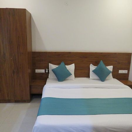 Hotel Namami Tapovan Rishīkesh Exteriör bild
