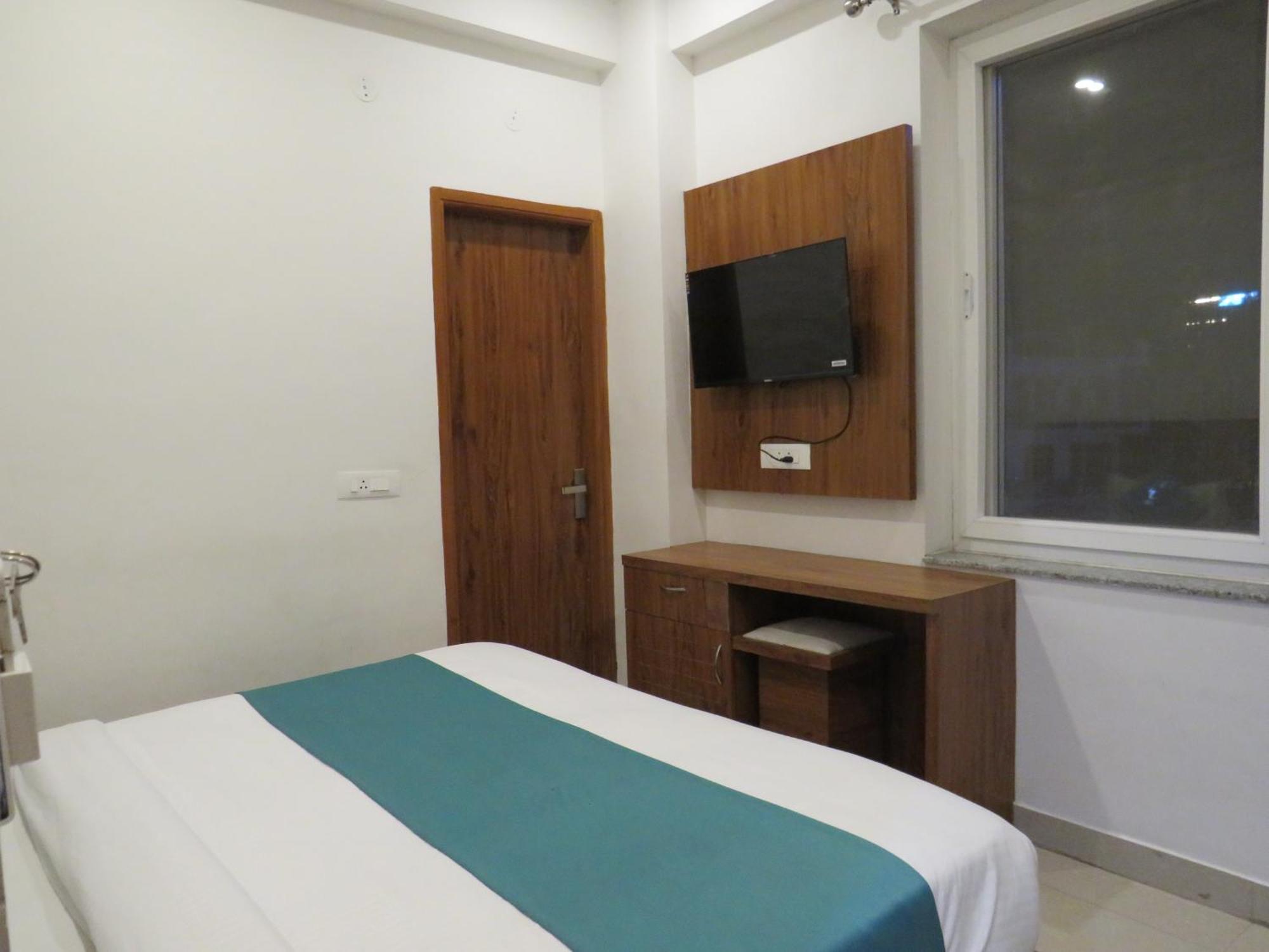 Hotel Namami Tapovan Rishīkesh Exteriör bild