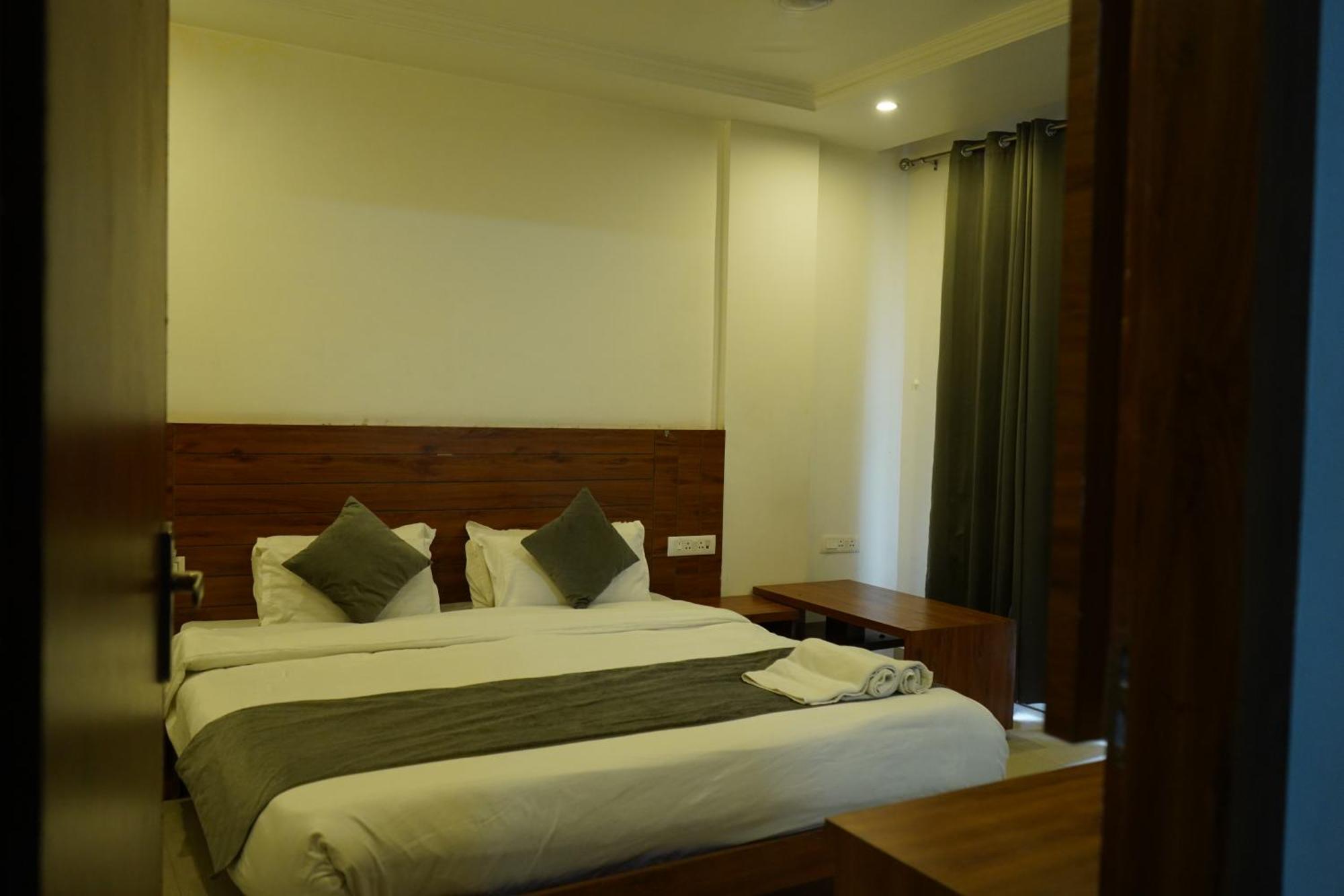 Hotel Namami Tapovan Rishīkesh Exteriör bild