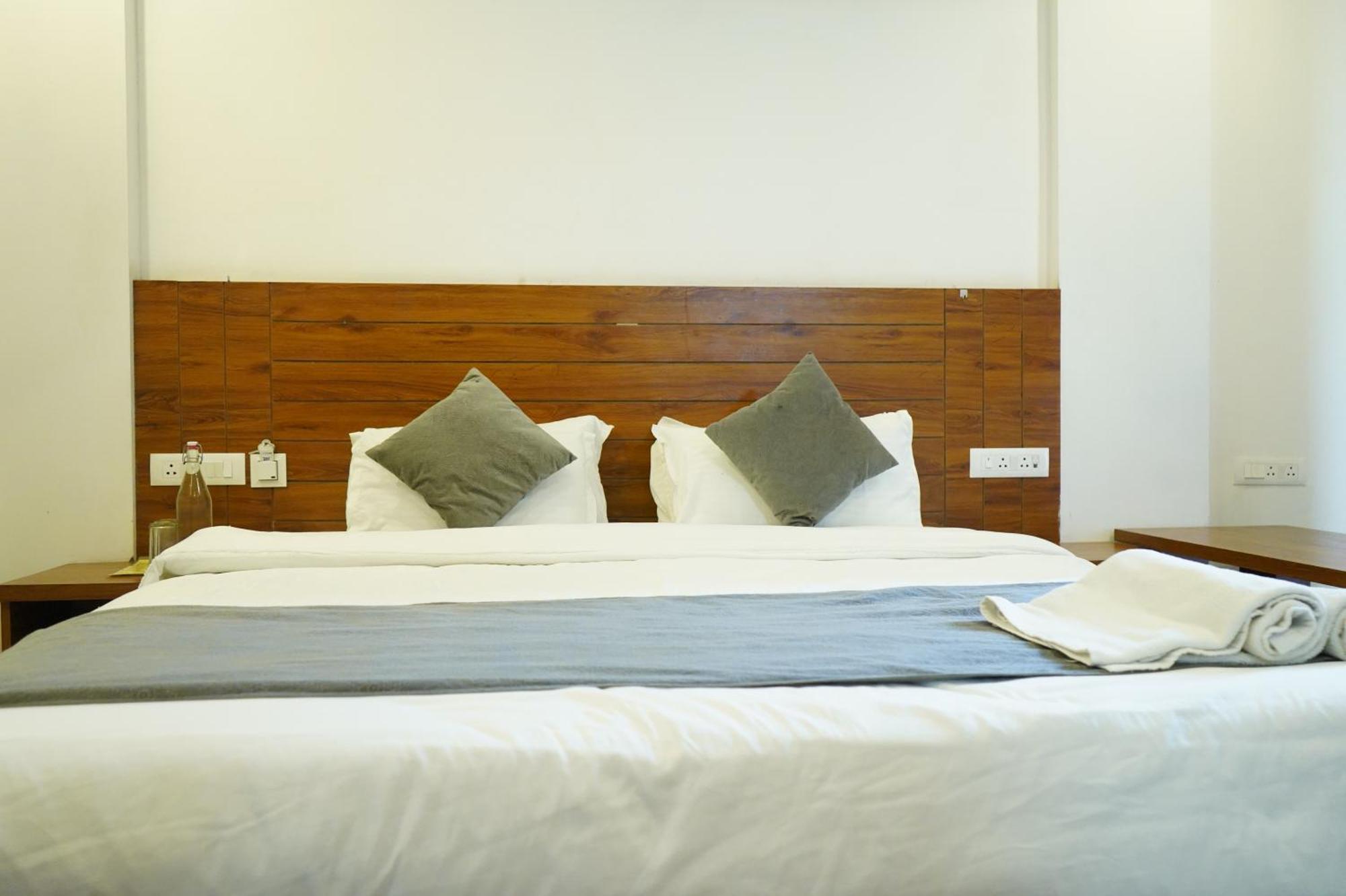 Hotel Namami Tapovan Rishīkesh Exteriör bild