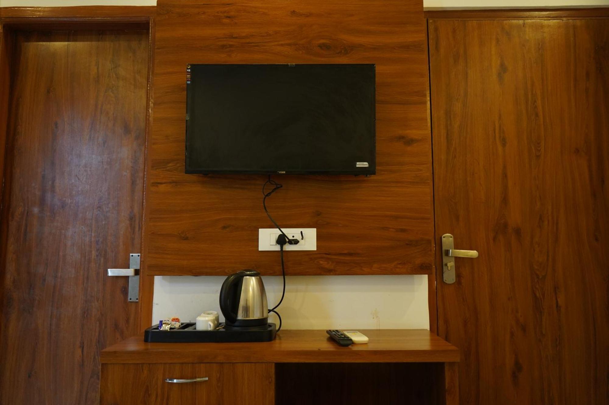 Hotel Namami Tapovan Rishīkesh Exteriör bild